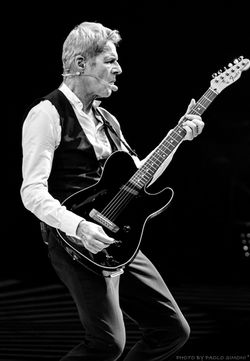 Claudio Baglioni Al centro