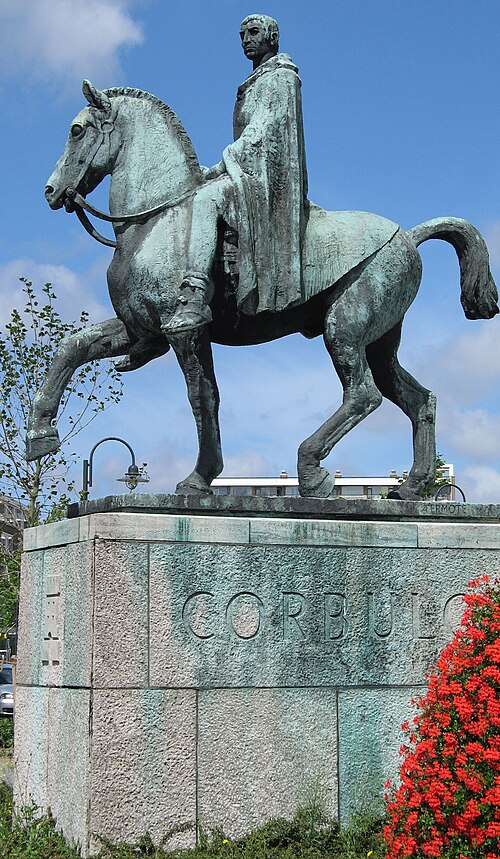 A twentieth century Dutch statue of Corbulo who established the Roman Rhine border.