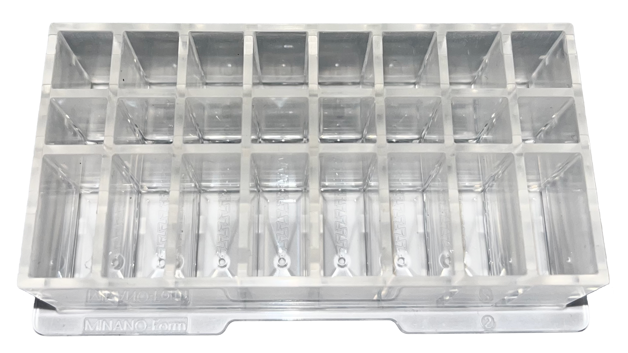 Mid-volume MiNano Form cartridge with eight longer wells