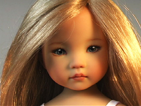 Thumbnail: Amanda (Sculpt #2)