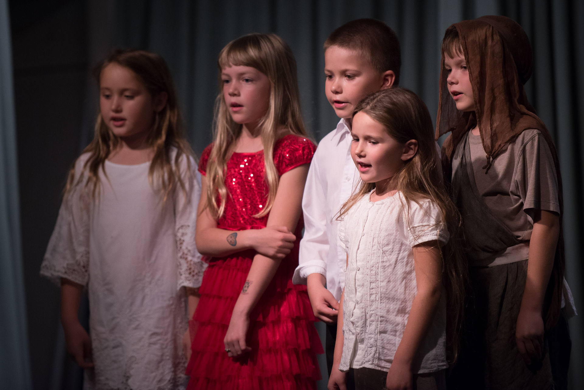 Children singing a Mozart song 1