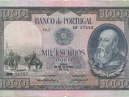 Nota de 1000 escudos de 1942, com um retrato de D. Afonso Henriques na direita e, na esquerda, uma alegoria à "Rendição dos Mouros".
