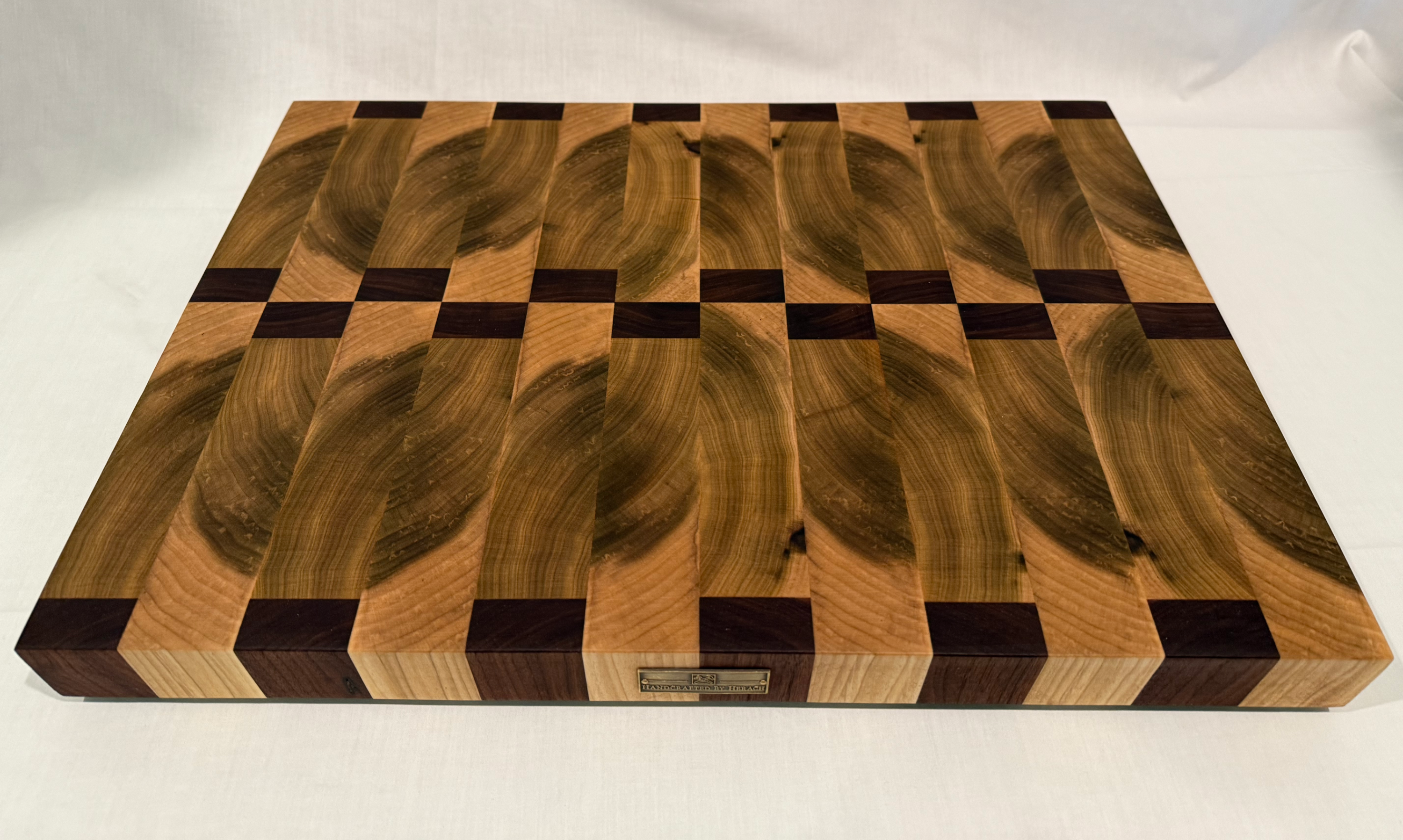 End Grain - Hard Maple & Walnut Wood Cutting Board