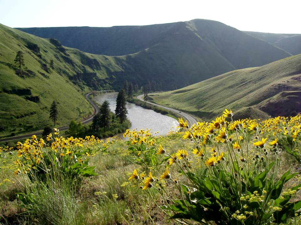 KEEN Yakima River Canyon Scenic Byway