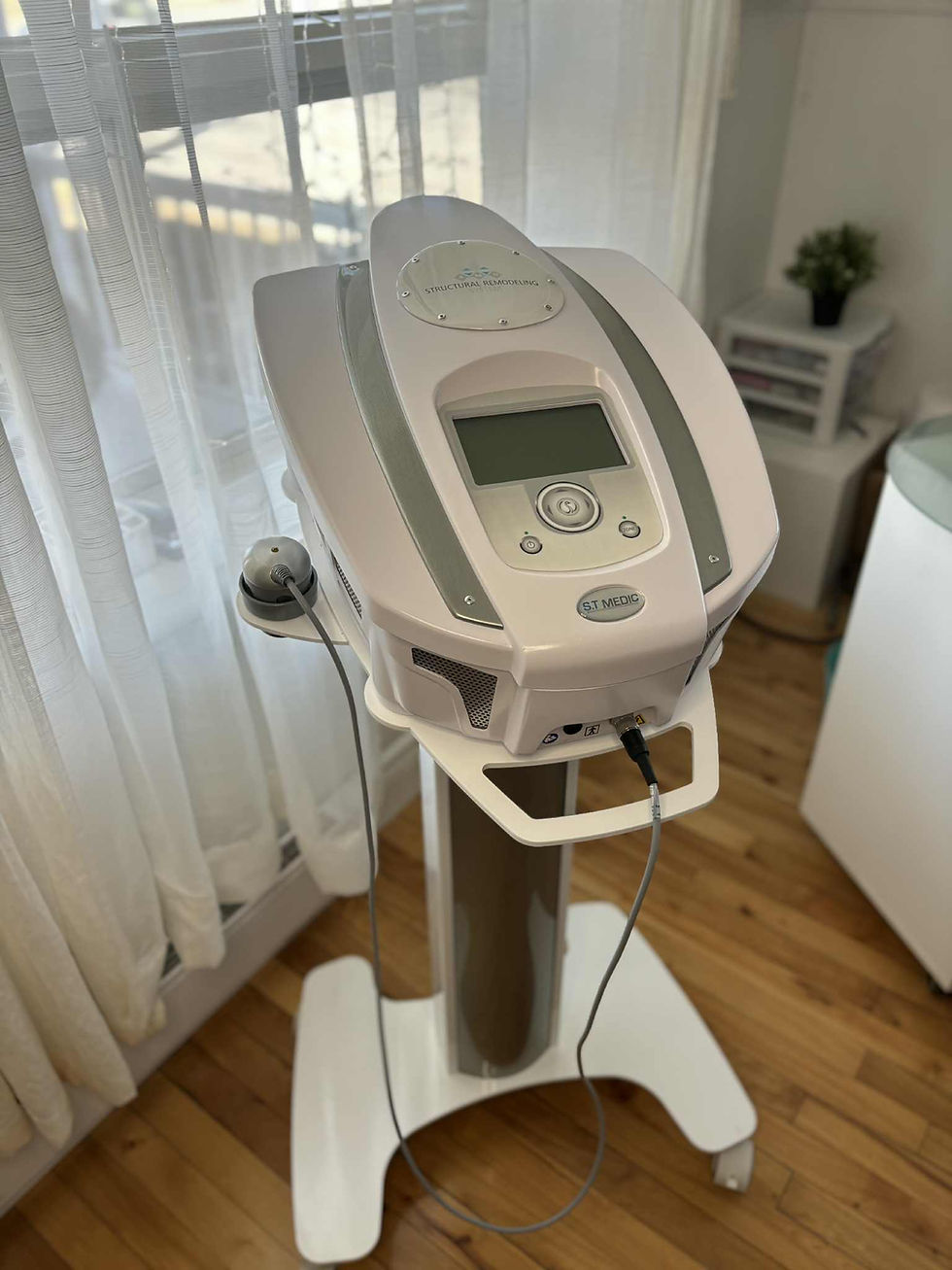 MKN Esthétique - Soins Visage_Technologies.jpg