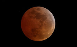 Eclipse total de Luna el 15/06/2011