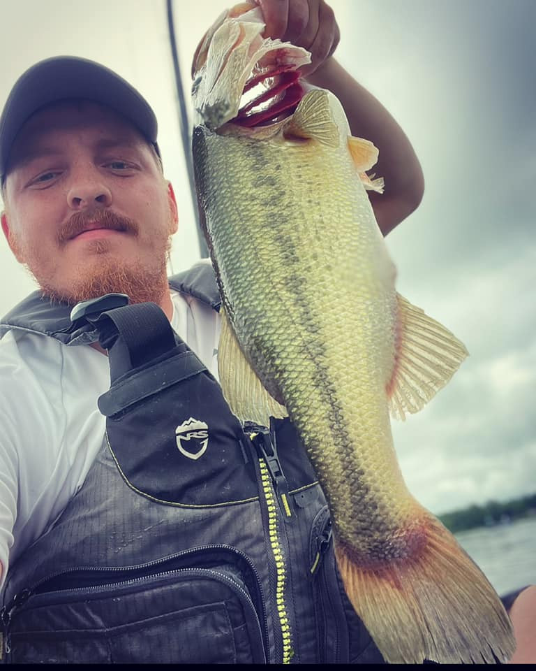 Austin Killion kayak bass fishing