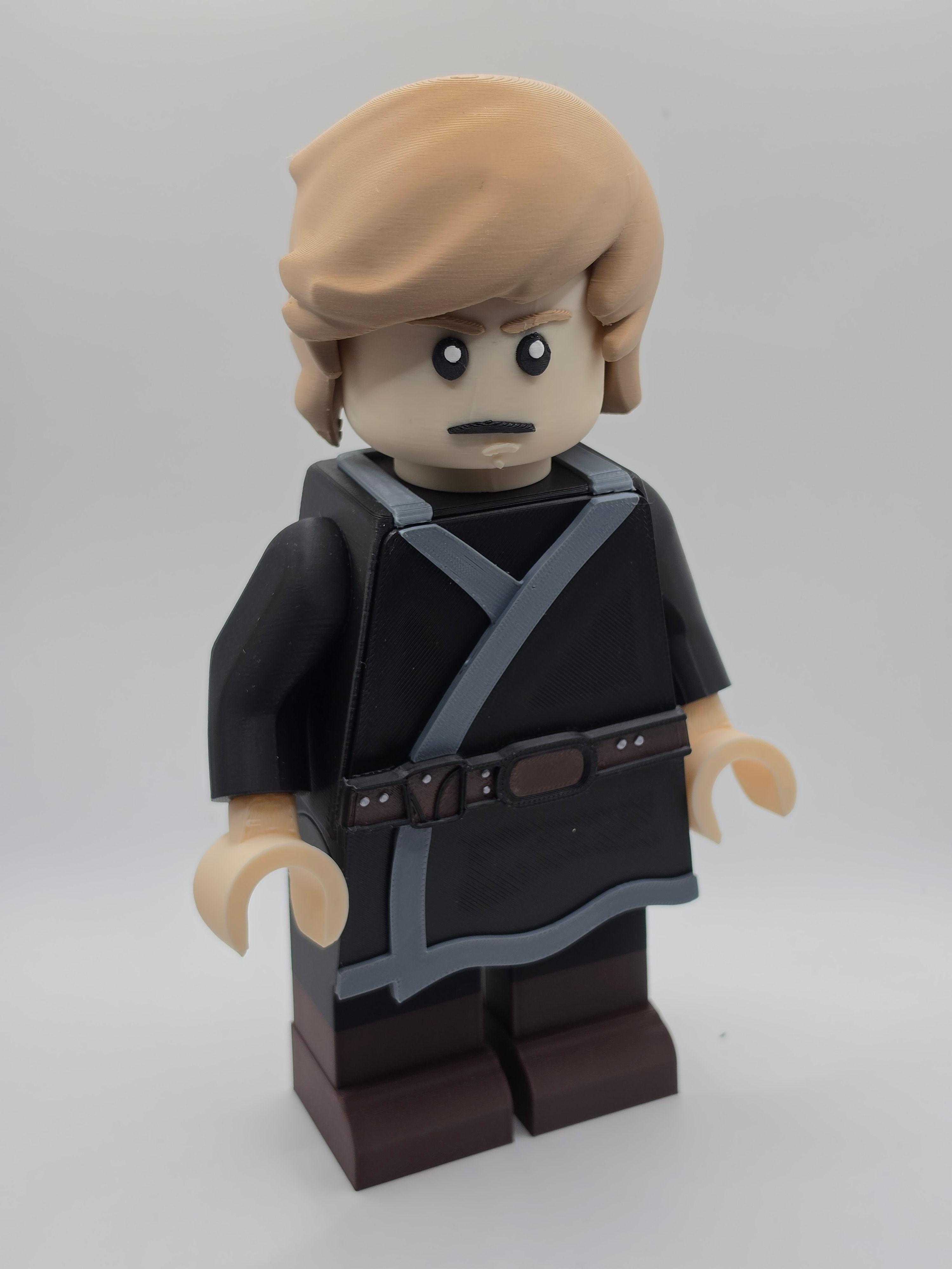 Luke Skywalker with black shirt 