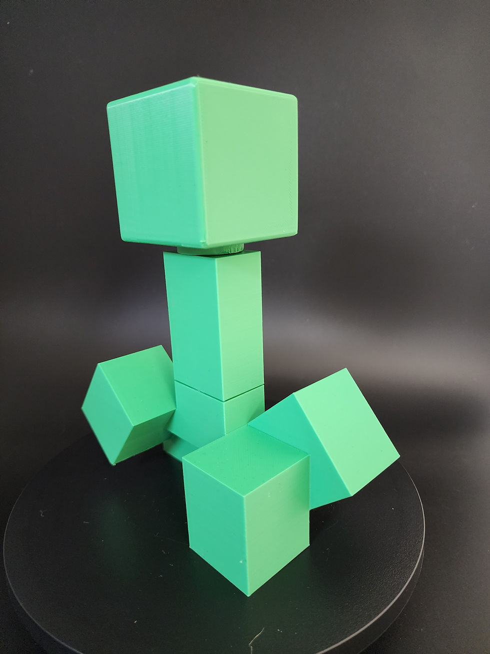 Thumbnail: Minecraft running Creeper 