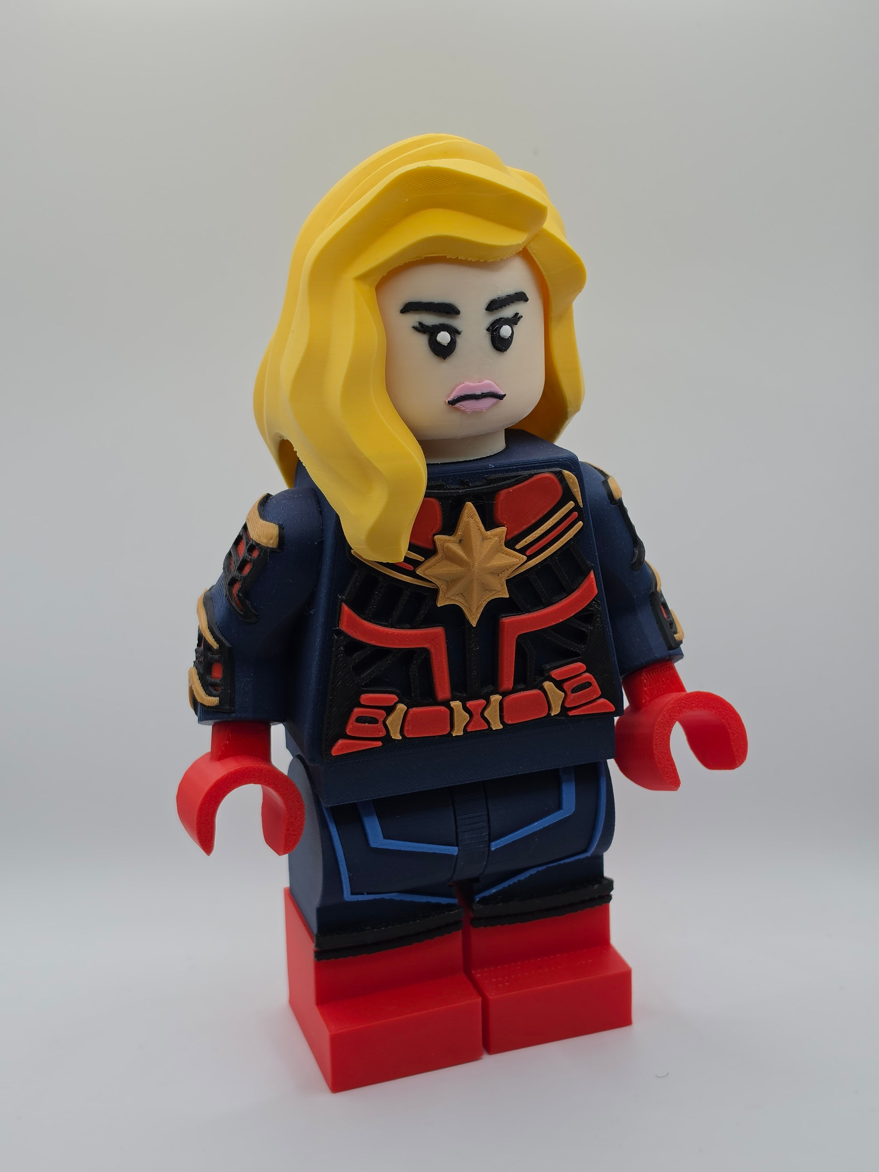 Captain Marvel no mask 
