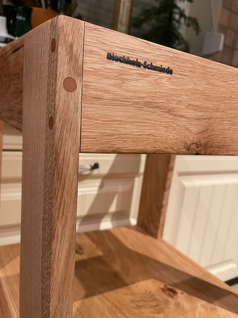 Holzdesigns auf Kundenwunsch; Holzstuhl; Holzdeko; Handgefertigte Einzelstücke; Möbel ; Hängelampe; Eiche; individuelle Holzdesigns ;  Einzelstück; Einzigartig: Kinderstuhl aus Holz;