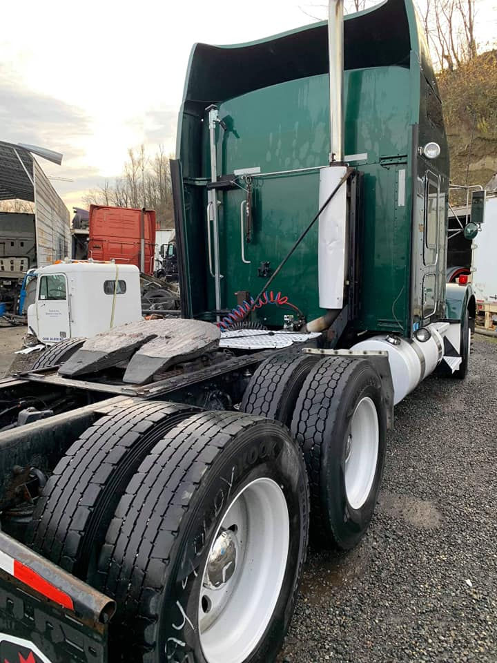 Thumbnail: Kenworth T800 Green (2003)
