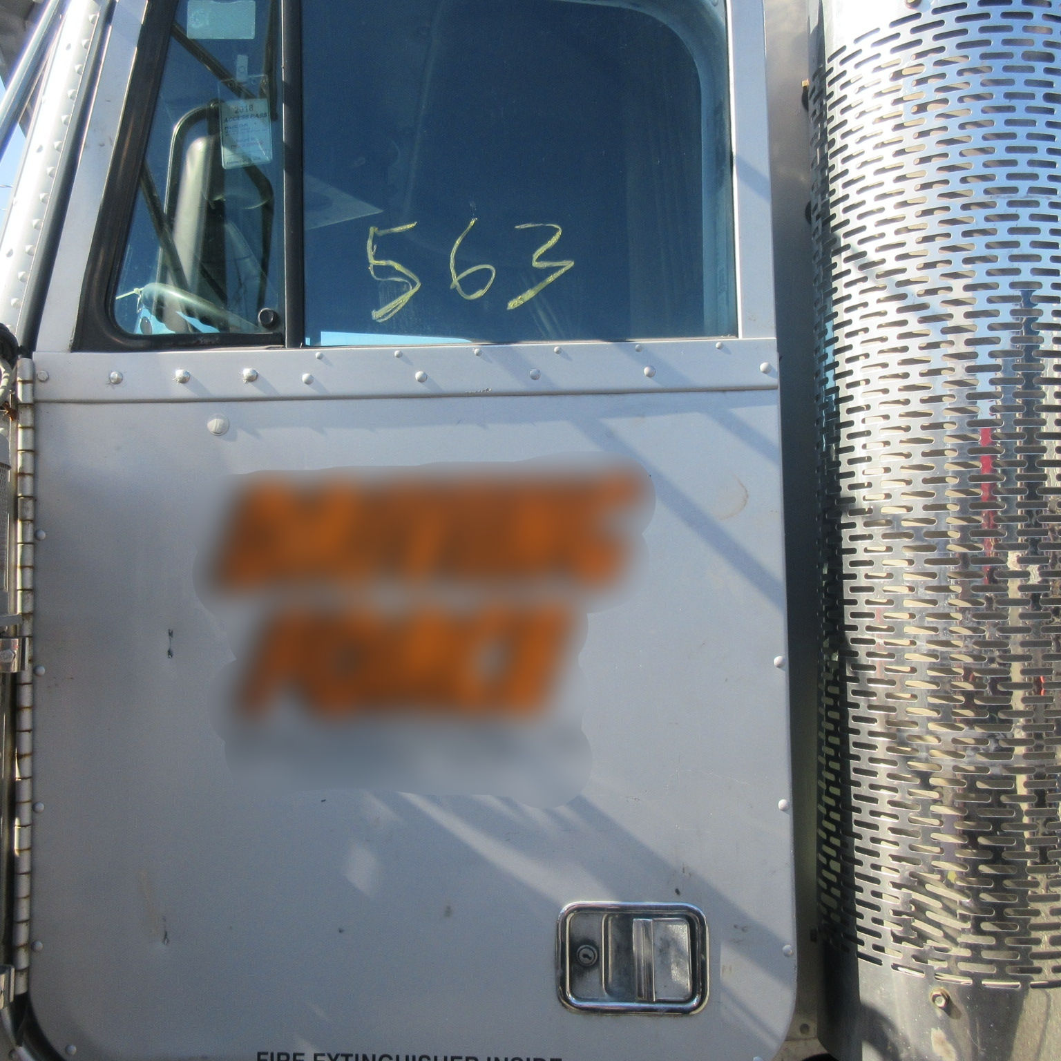 Freightliner Classic Doors (2001)