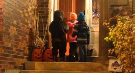 10 Tricks to Keep Kids Safe This Halloween