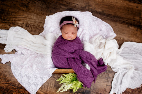 Kansas City newborn photographer