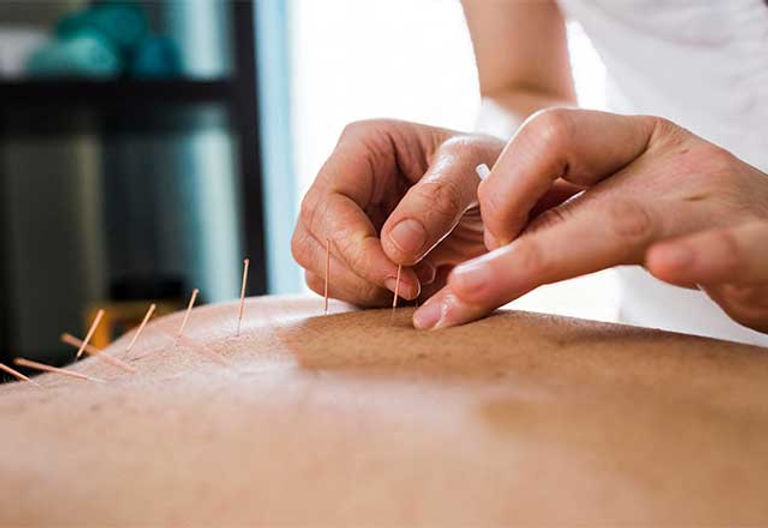 Honolulu Licensed Acupuncturist by Dr. Annie Yang OAHU Acupuncture Clinic Women's Health a