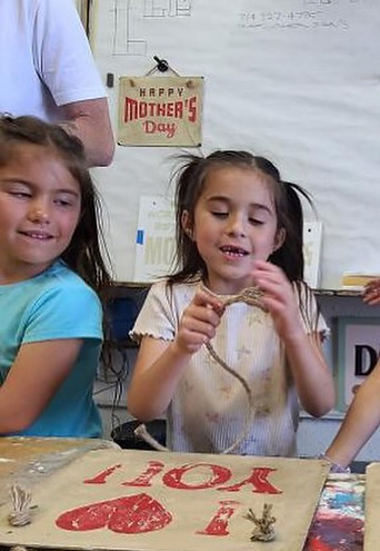 Kids Father's Day Art Class Los Angeles Sign Painting Workshop Company Southern California