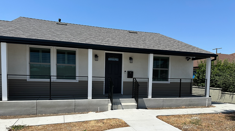 Front Entrance Handrails - Modern Exterior Railings with Horizontal Bars in Black Painted Finish for Client in El Segundo by Diverse Welding & Ironworks Since 2012. License #976690. Dennis Naraine - Professional Welder and Custom Ironwork Fabricator & Installer Serving in Orange County, South Bay, Long Beach, Manhanttan Beach, Palos Verdes, Rolling Hills Estates, Bel Air, Brentwood, Torrance, Tarzana, Gardena, Huntington Beach. Call: 310-919-1306