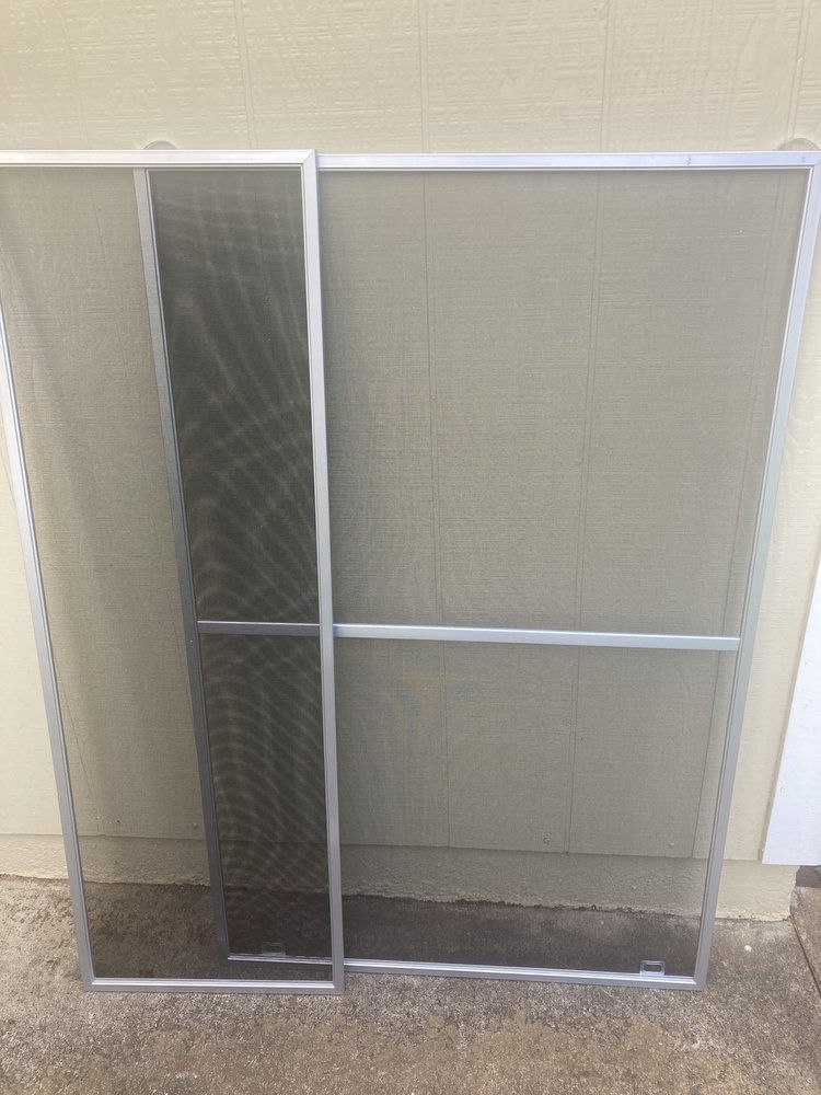 Window Screen Replacement Experts at Holoholo Screens OAHU - The #1 Custom Patio and Porch Enclosure Company in Honolulu. High-Quality and Affordable Screen Repair, Installation, and Restoration Services to all Residential and Commercial Customers near Waikiki, Waipahu, Ewa Beach, Aeia, Pearl City, Ala Moana, Diamond Head, Waimānalo, Kailua, Waianae, Kaneohe, Haleiwa, Maui, Big Island. Call: 808-374-5433