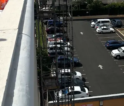 KAIMUKI SUSPENDED SCAFFOLD RENTALS with Hawaii Scaffold Rentals KR Services LLC Licensed Scaffolding Company in Honolulu, OAHU, HAWAII