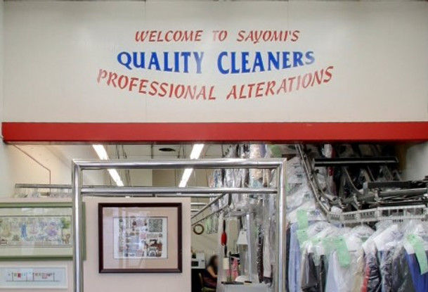 BEFORE PHOTO: Interior Wall Logo Sign of Custom Cuts Tailoring & Cleaner in Fullerton, Orange County, Southern California by Hand-Painted Sign Artist Alex Kurakake of Smart Alex Signs. Orange County Hand-Painted Sign Company. Premium Hand-Painted Signs, Murals, Gold Leaf. Premium Sign Solutions Company. Call 714-515-6205 for consultation. Los Angeles, Long Beach, Orange County, Irvine, Anaheim, Huntington Beach, Brentwood.