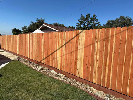 PIEDMONT 94611 Professional Dog Ear Redwood Fence Installation Company PUICON REDWOOD FENCE SPECIALISTS Custom Redwood Fence Services Residential Homes Bay Area Northern California