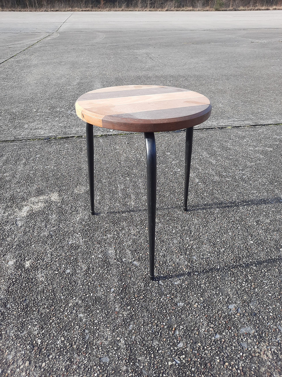 Miniature : tabouret