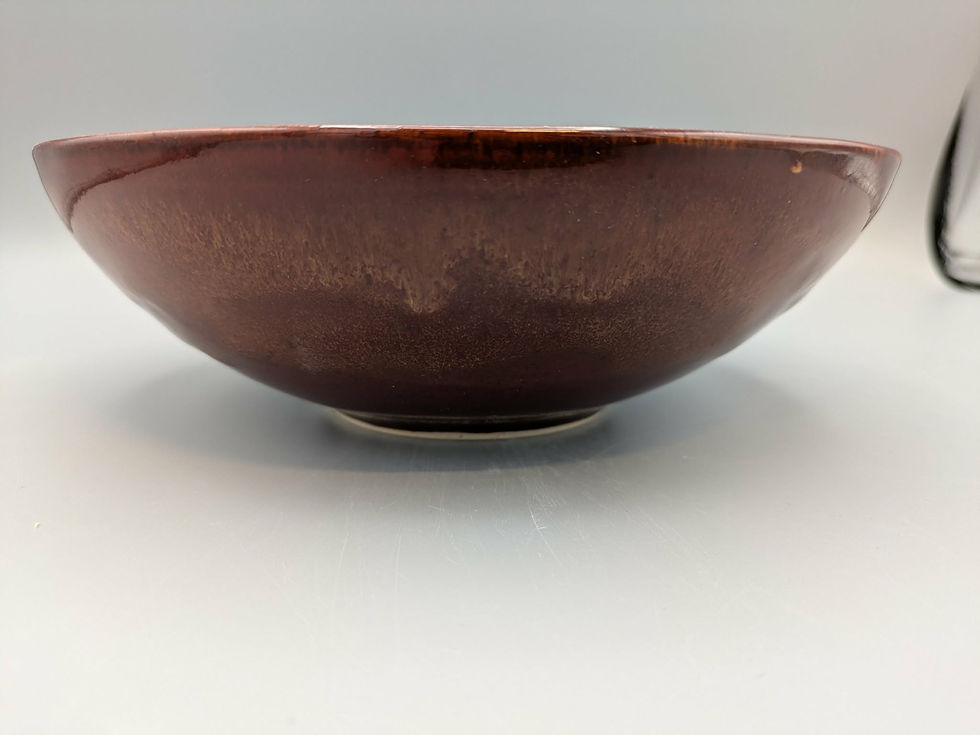 Bol artisanal rouge grenat, modèle grenat, diamètre 19 cm, fait main en céramique à l'atelier Terre