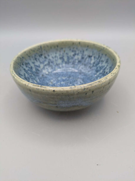 Coupelle en grès artisanale, glaçure bleu moucheté, faite main à l'atelier Terre de Bouconne près de Toulouse