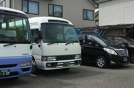 バス型霊柩車