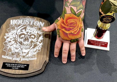 Lauren Tattoo winning 2nd place for the best small color of the day category at the Villains Art Tattoo Convention in Houston.
(Houston, Texas. 2021)
