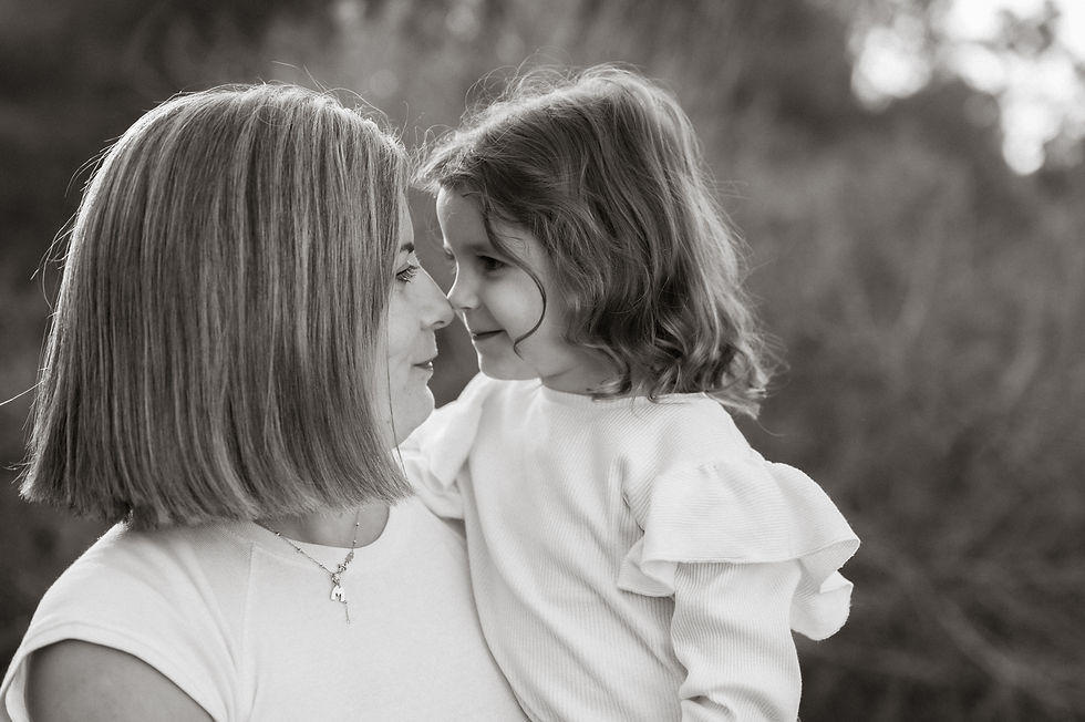 2025-Januar-01_Miriam_Familie_cc_happymoments-kitafotografie.de-38.jpg