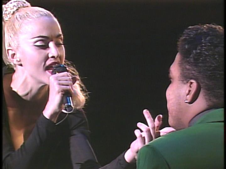 Thumbnail: Madonna - Yokohama 1990