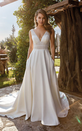 エルテ　ERTE フリンジケープ　266/300 Terry | EK1618 – Eddy K Wedding Dress Designer