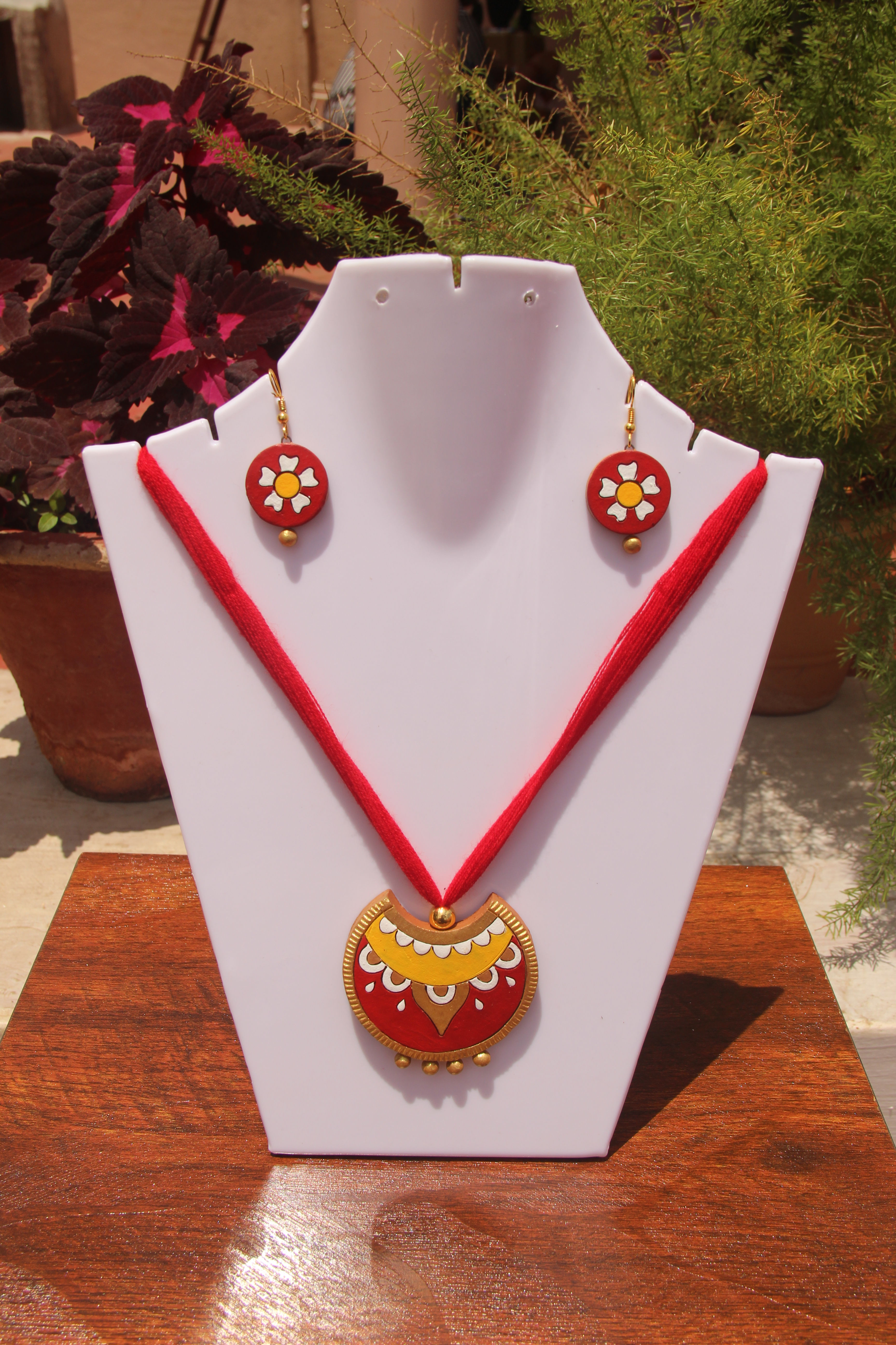 Half Moon Neccklace set - Red & Yellow