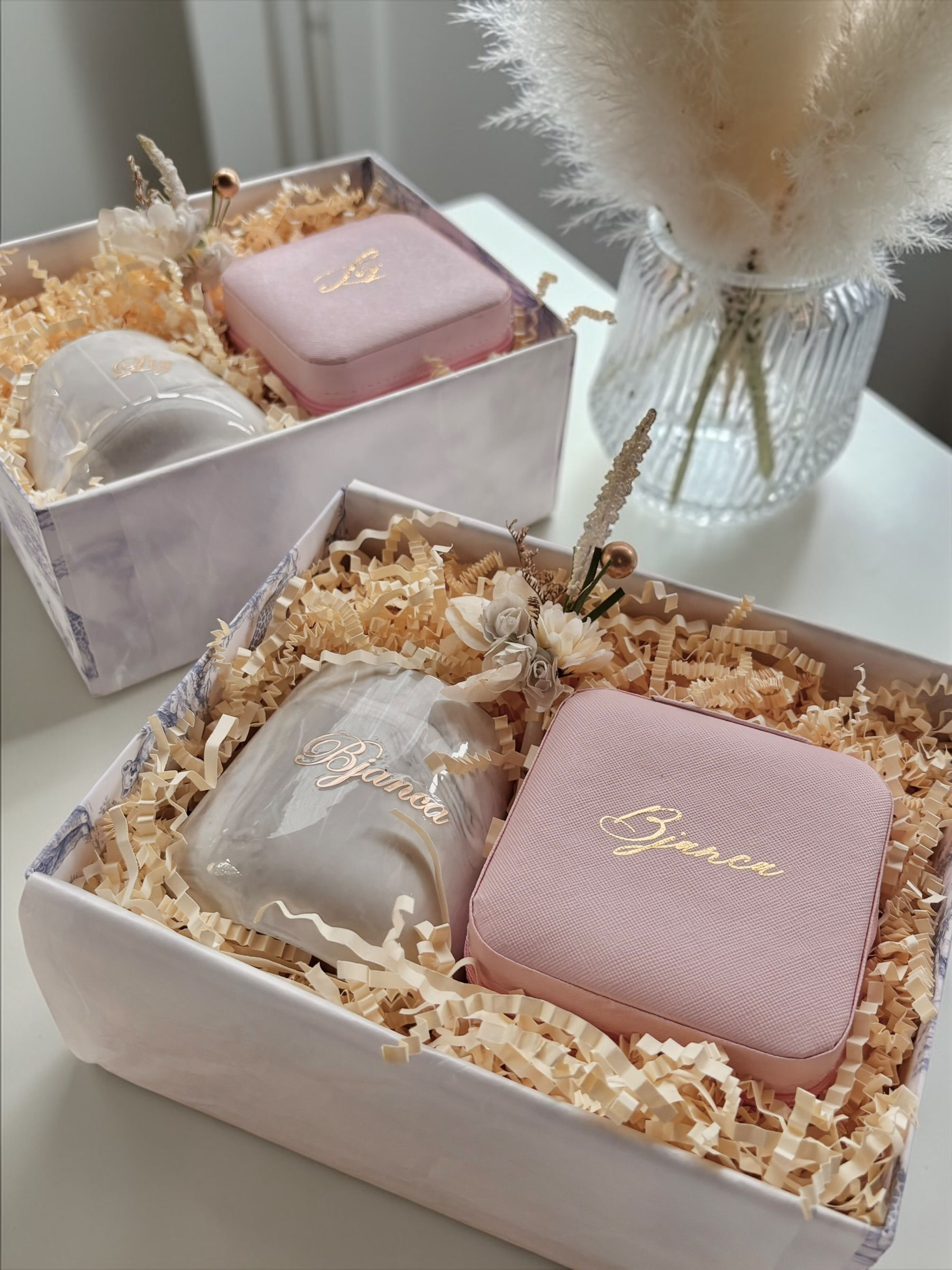 Roselle Gift Set - Marble Mug and Jewelry Box