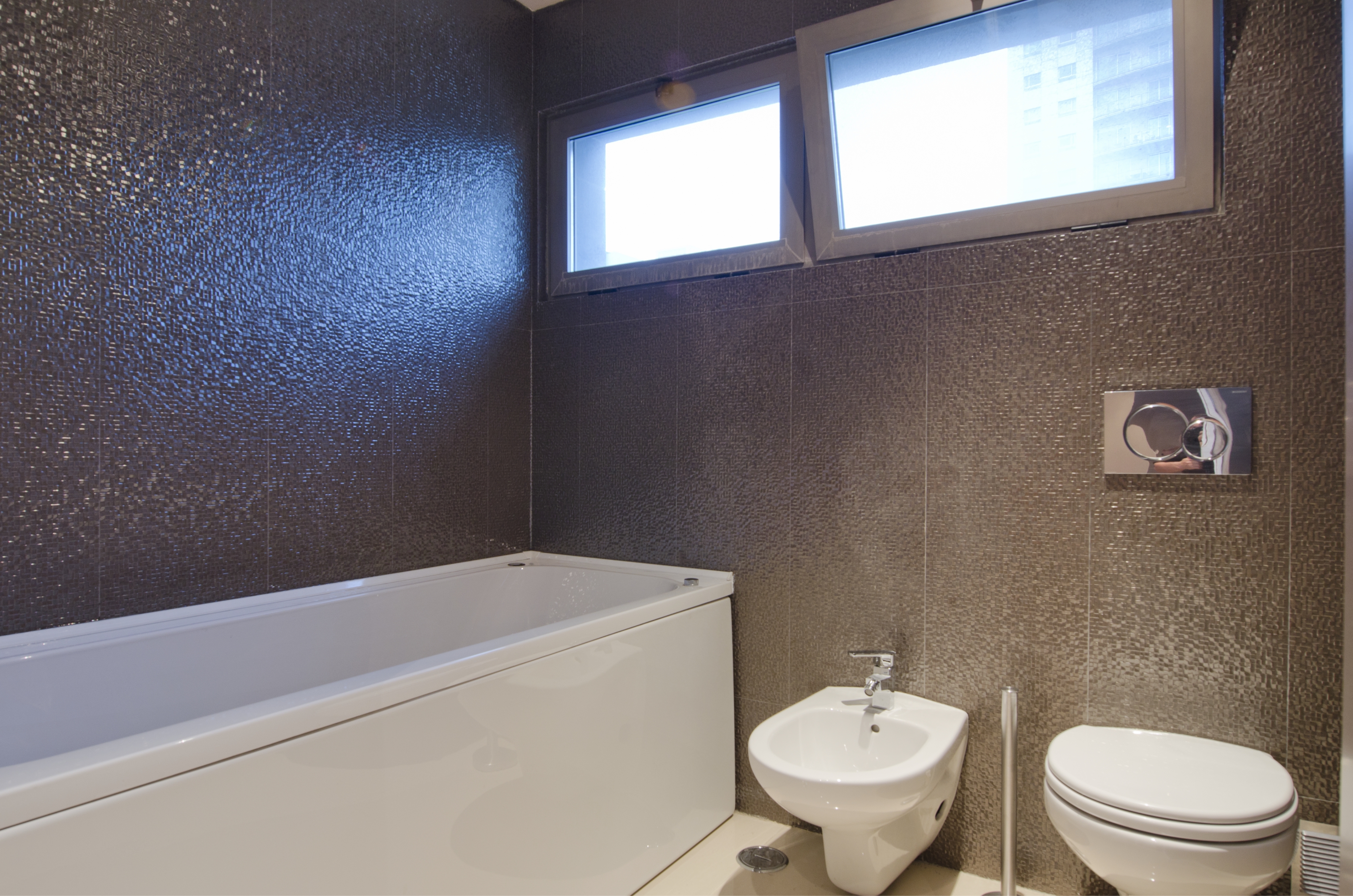 PE - Suite 6 - Foto 9_ - IS.Bathroom.JPG