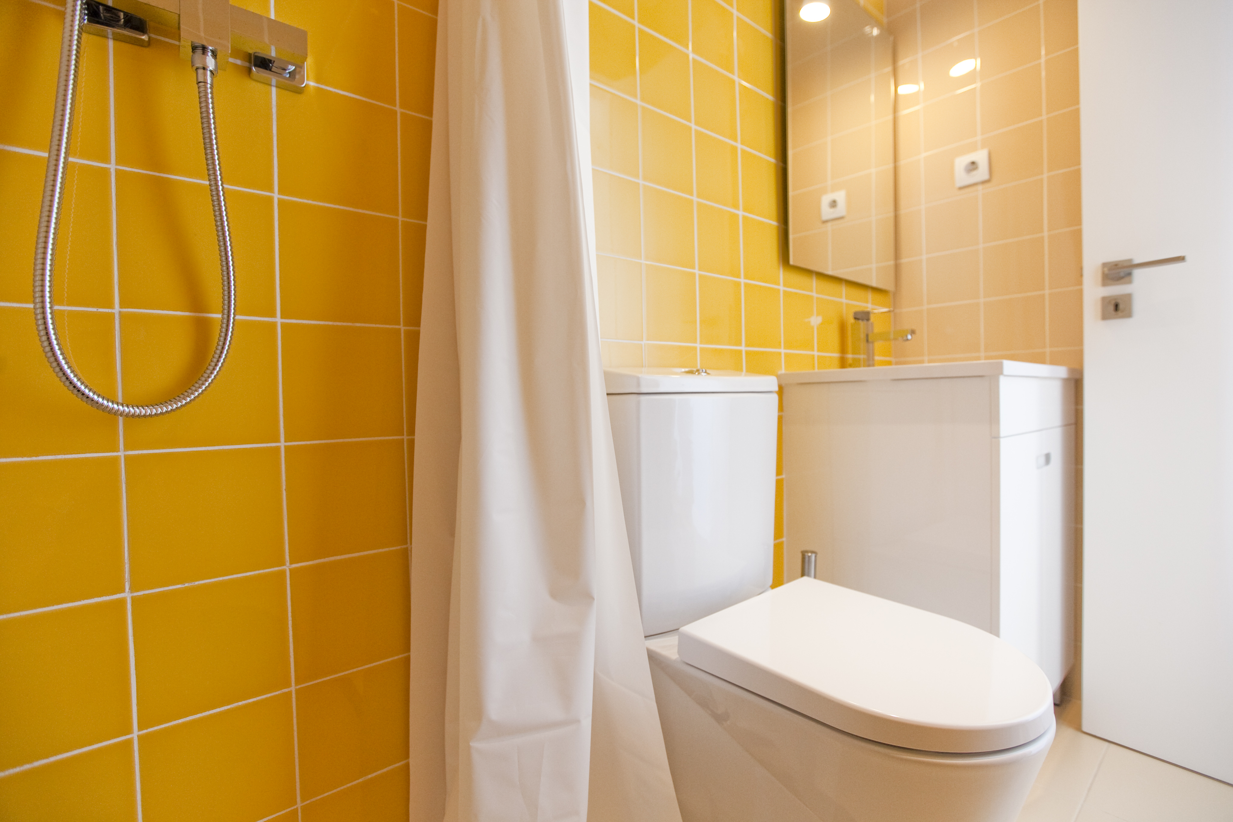 TE - Suite 5 - IS.Bathroom - Foto 1.JPG