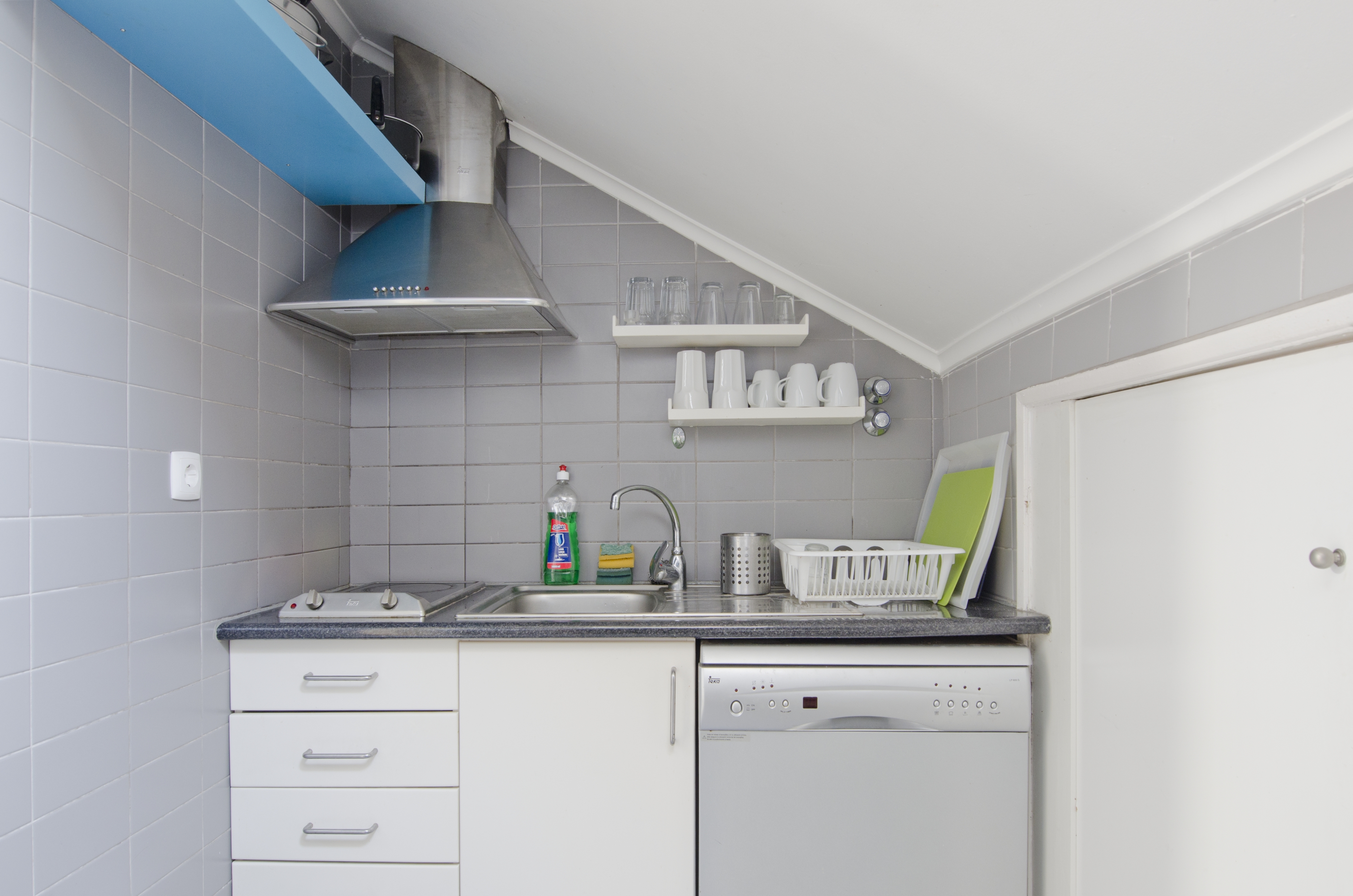 AB_-_Sotão.Attic_-_Kitchenette_-_Foto_4.JPG