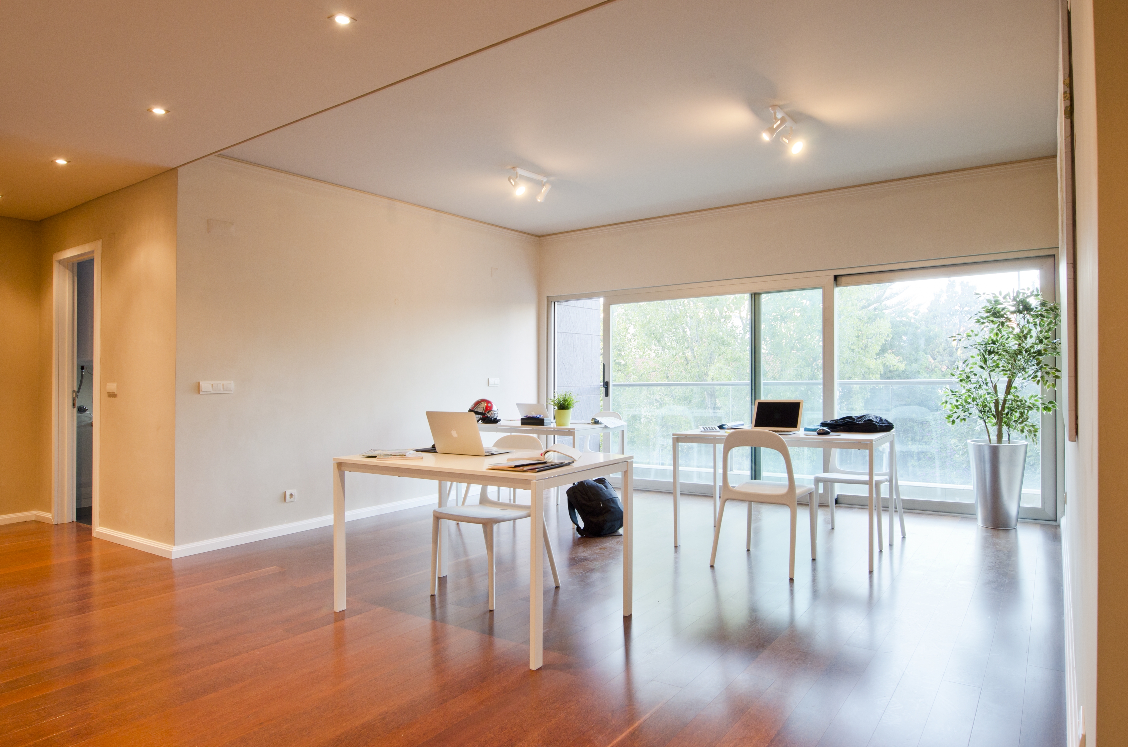 PE - Geral - Sala trabalhos. Working area - Foto 2.JPG