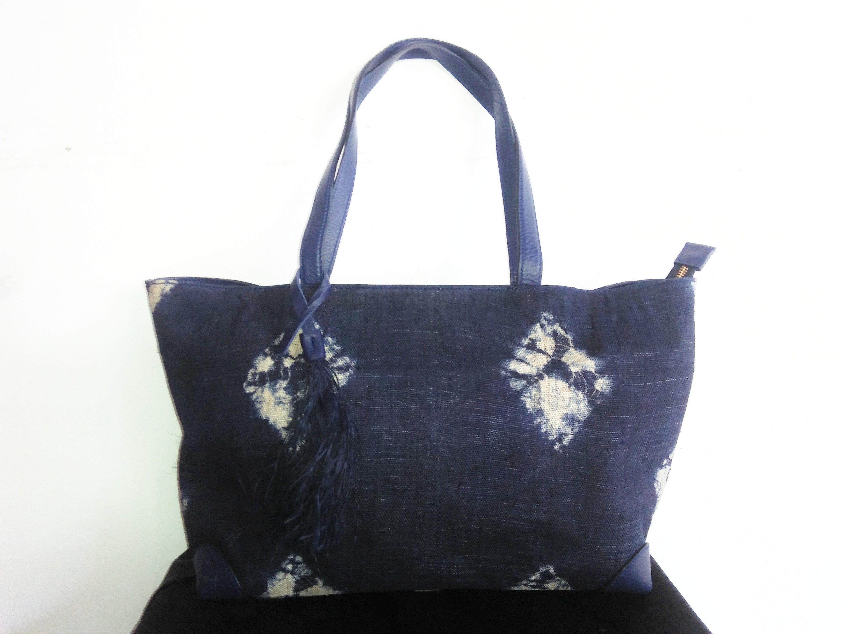 Doyo Tie Dye Handbag 02