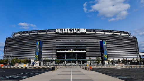 step-inside-metlife-stadium.png