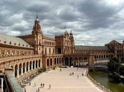 Plaza_de_españa_de_sevilla.jpg