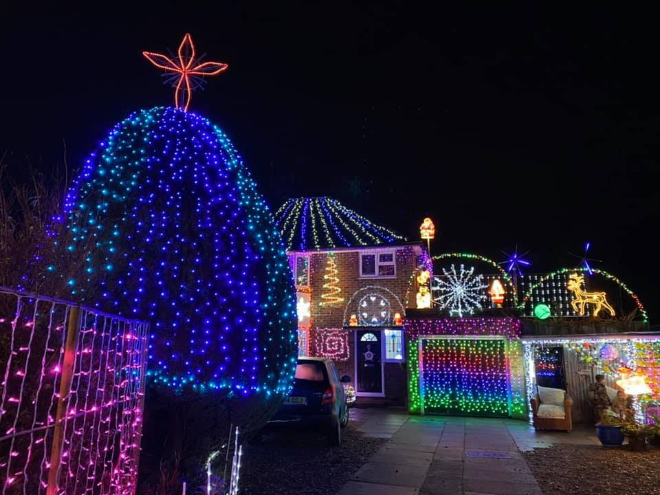 THE SPIRIT OF CHRISTMAS PRESENT IN LUTON