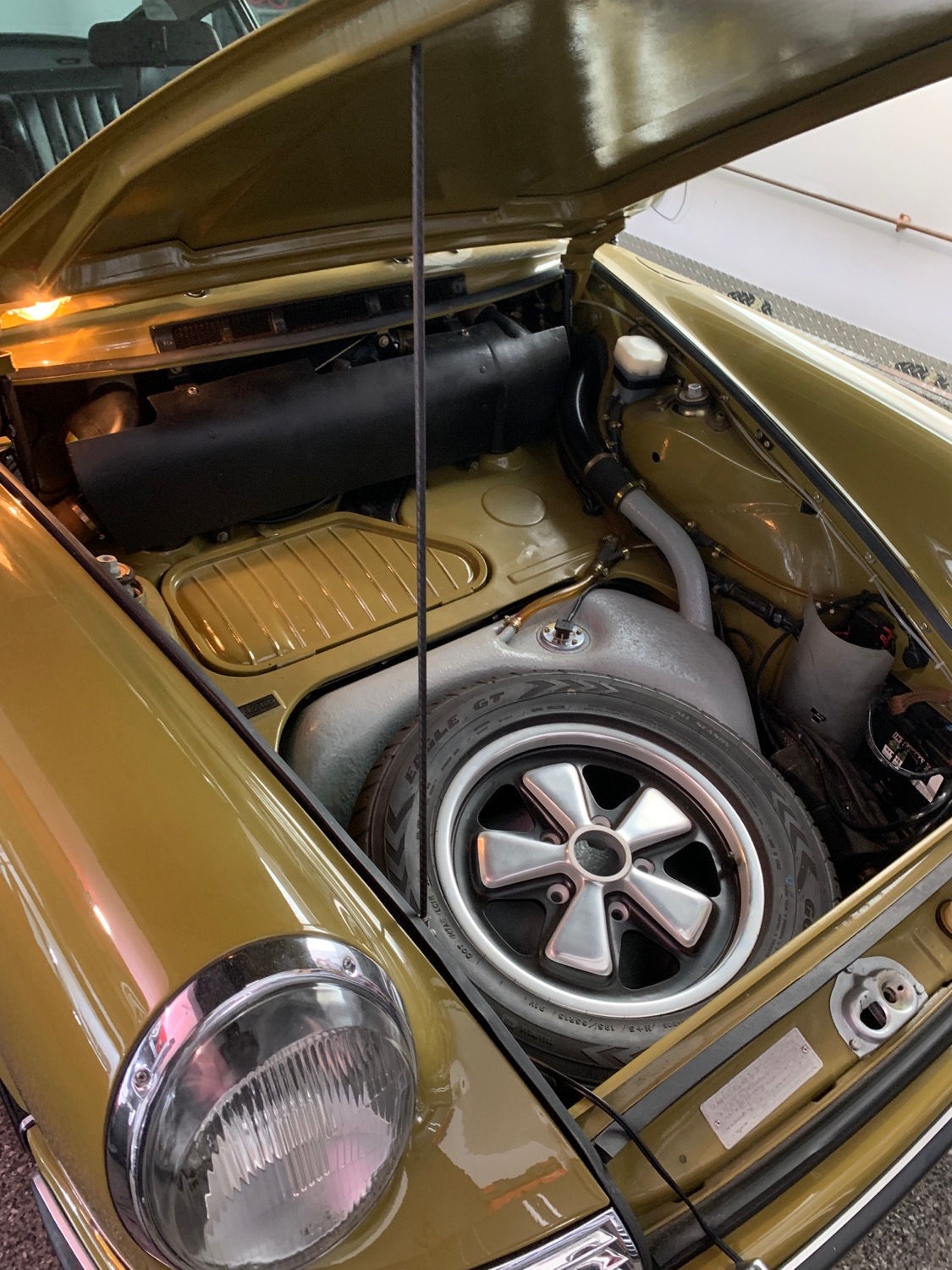 Front Hood Carbon Fiber Prop Rod