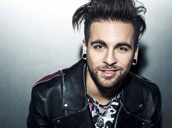 ALESSIO BERNABEI IN TOUR