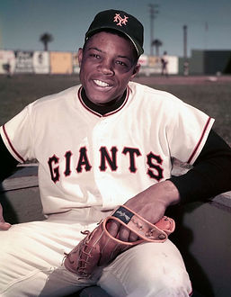 ss-willie-mays-01-gty-jt-220415_1650903537756_sl_10x13_1600_edited.jpg
