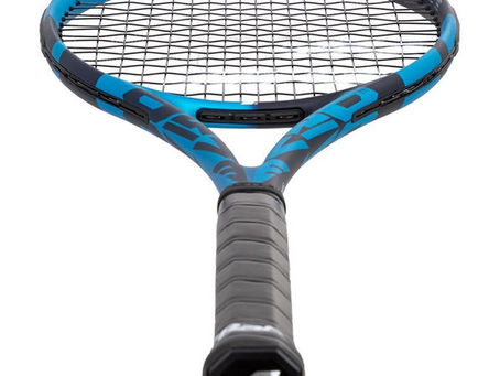 3 Reasons to Customize Your Tennis Racquet