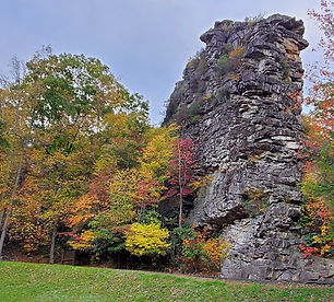 pinnacle rock.jpeg