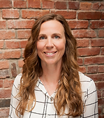 Amanda C headshot.png